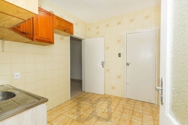 Apartamento de 2 dormitórios no bairro Santa Cecilia DESOCUPADO — foto 6