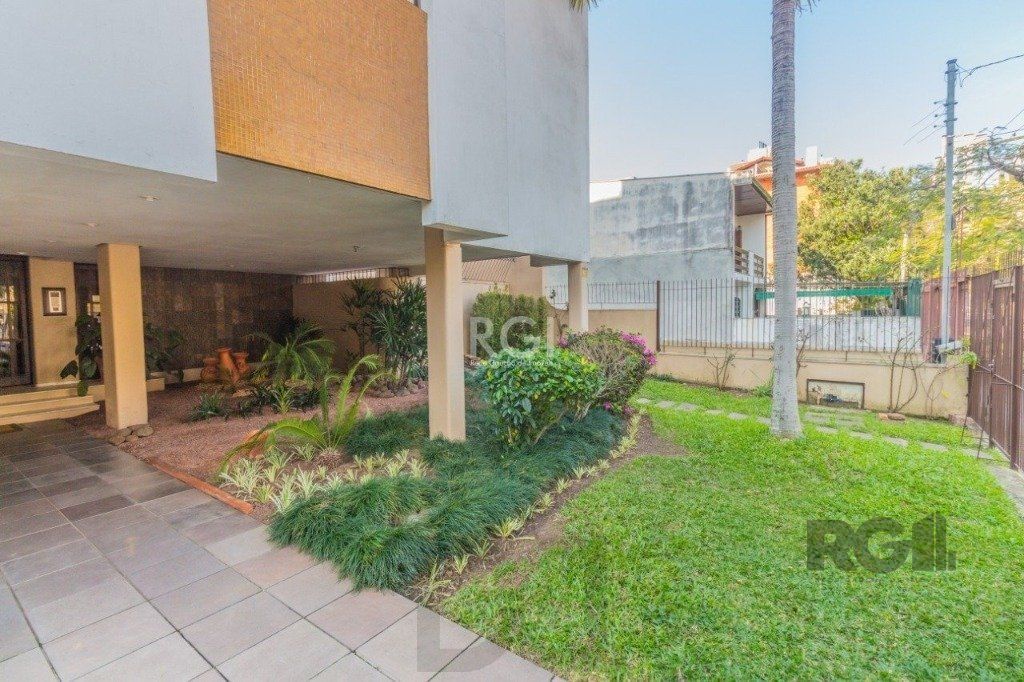Apartamento no Petrópolis de 1 dormitório e vaga — foto 1