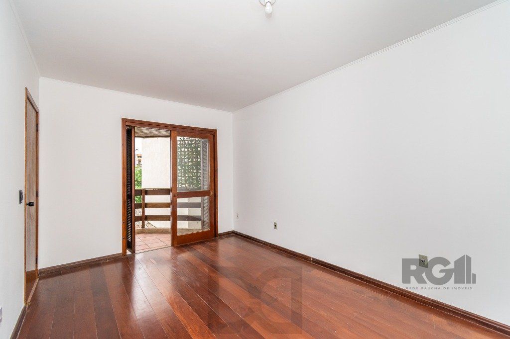 Apartamento no bairro Petrópolis de 2 dormitórios e vaga — foto 3