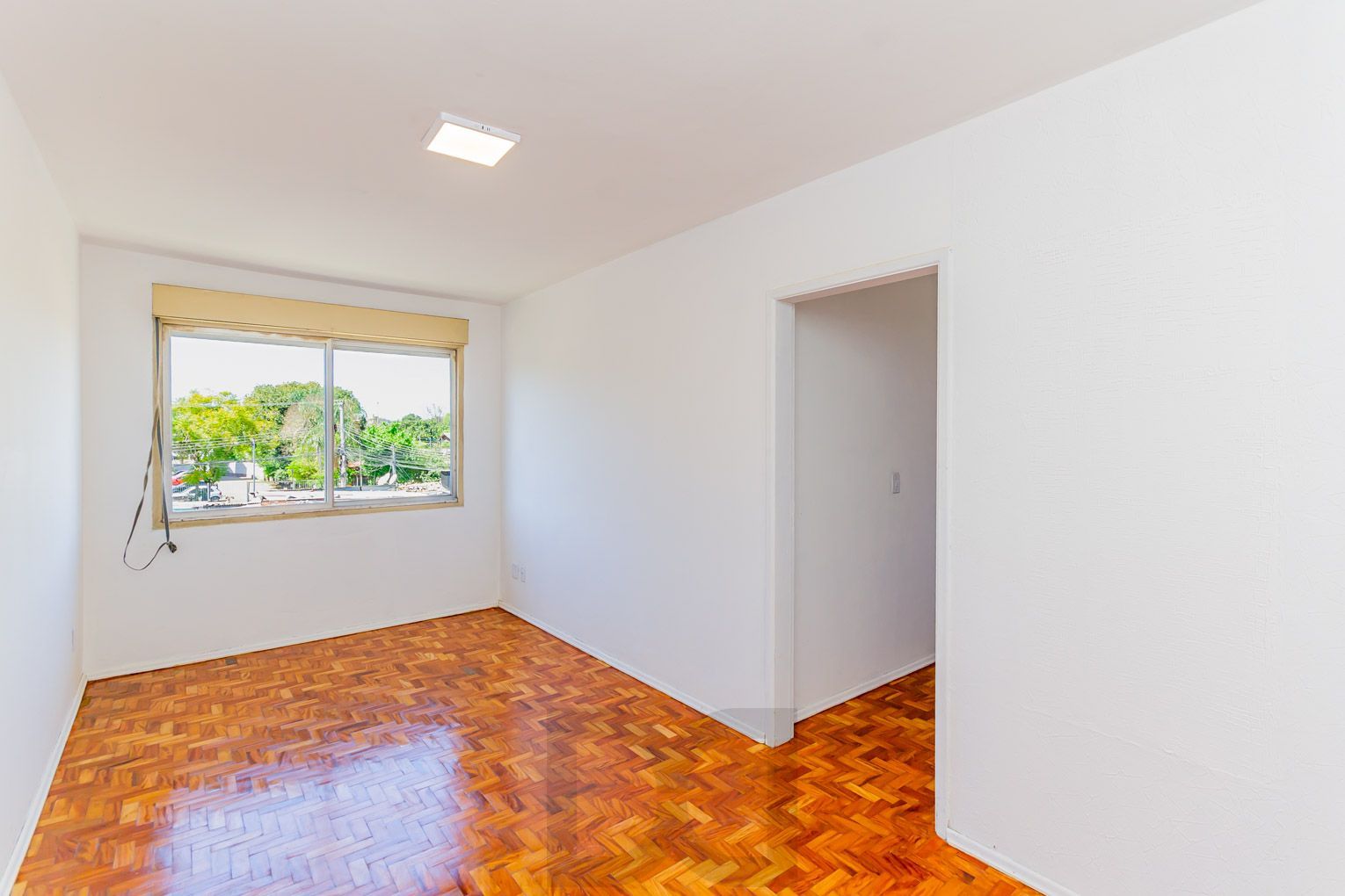 Apartamento de 3 dormitórios, **1 vaga - Cristal DESOCUPADO — foto 1