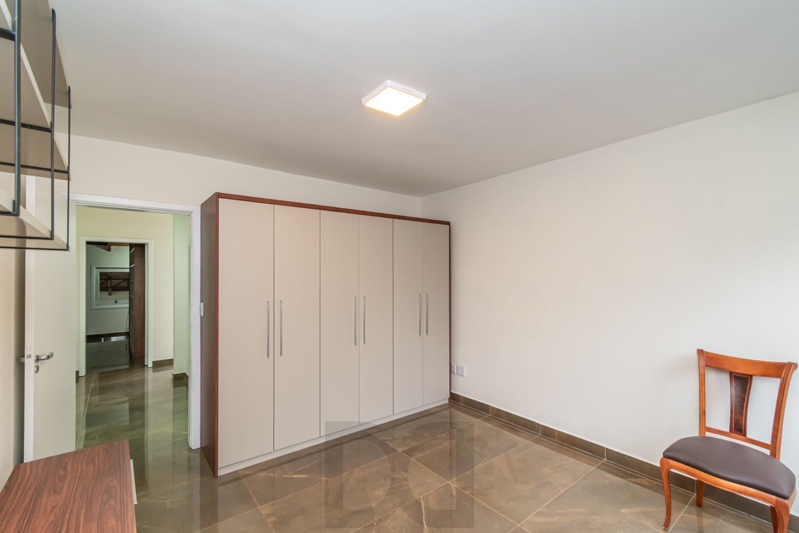 Casa sobrado no bairro Cristal de 3 dormitórios e 3 vagas DESOCUPADA — foto 31