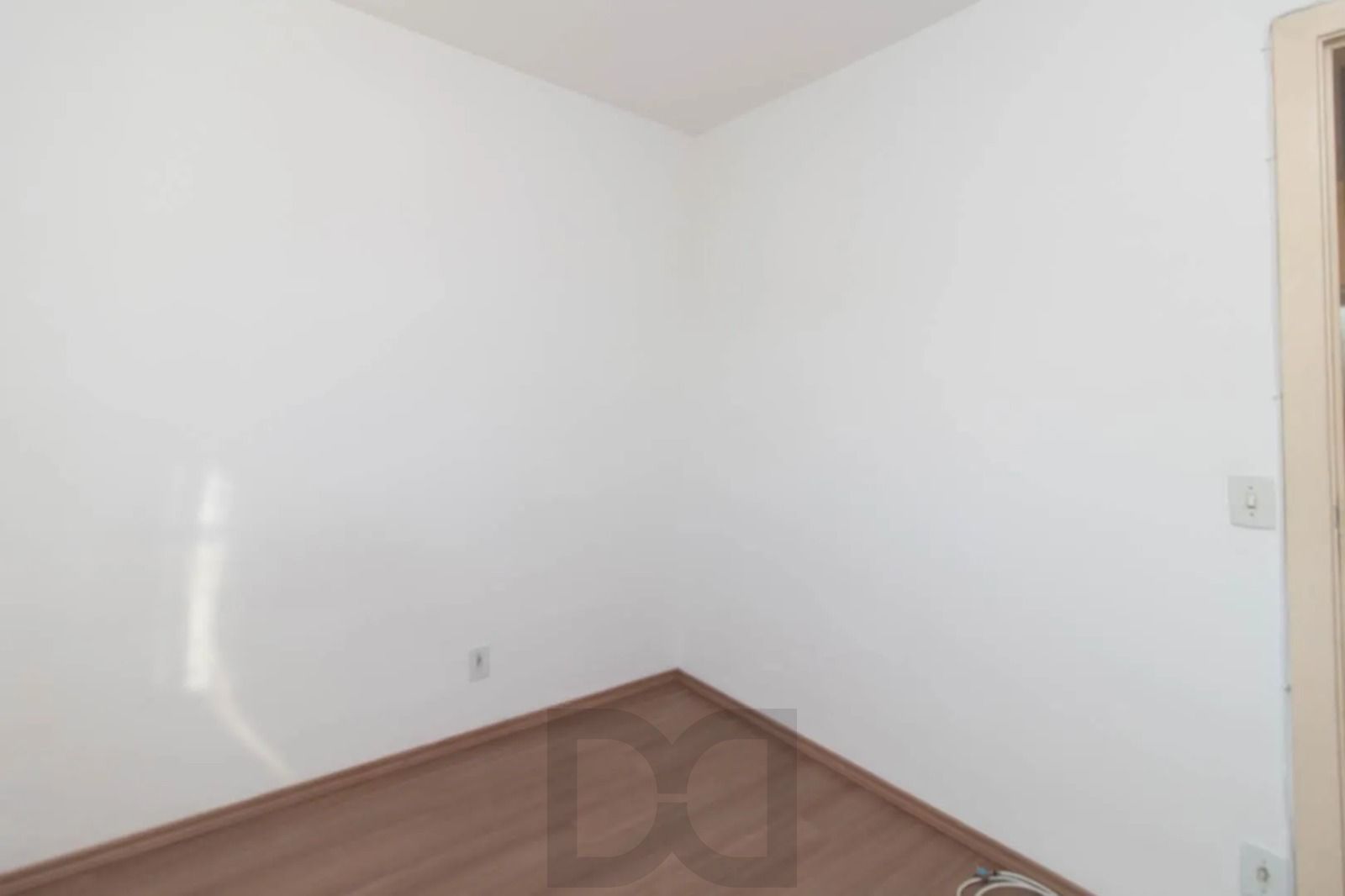 2 DORMITÓRIOS, REFORMADO C/VAGA E INFRA COMPLETA — foto 7