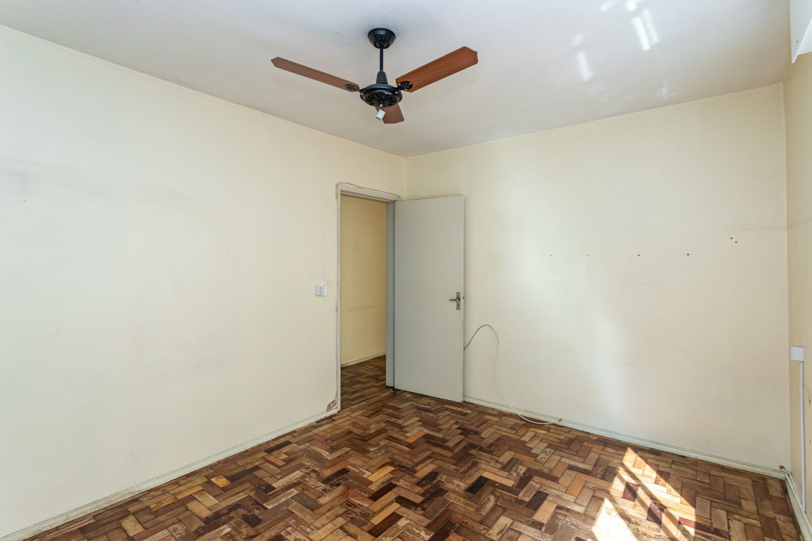 Apartamento no Humaitá de 2 dormitórios DESOCUPADO — foto 7