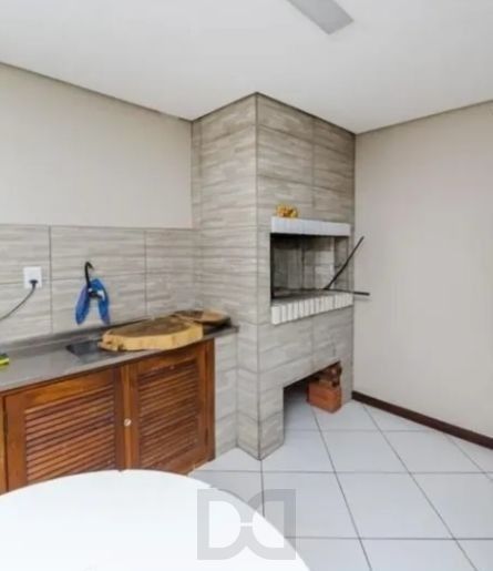 Casa / sobrado no bairro Jardim Itu de 3 dormitórios e pátio com piscina — foto 20