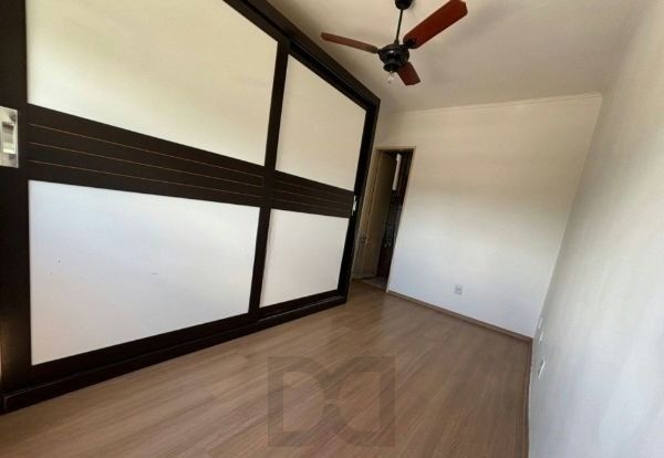 Apartamento no Alto Petrópolis de 1 dormitório e vaga DESOCUPADO — foto 4