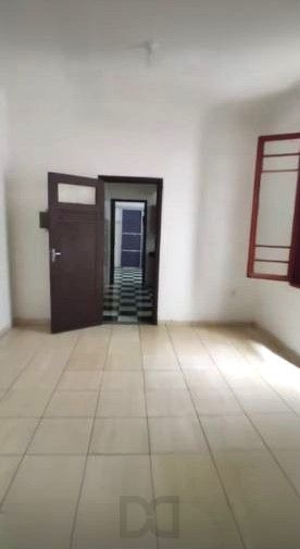 Apartamento no Centro de 3 dormitórios e dependência DESOCUPADO — foto 38