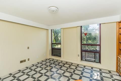 Conjunto/Sala para Venda - 32,45m², frente, sol da manhã, Petrópolis. — foto 8