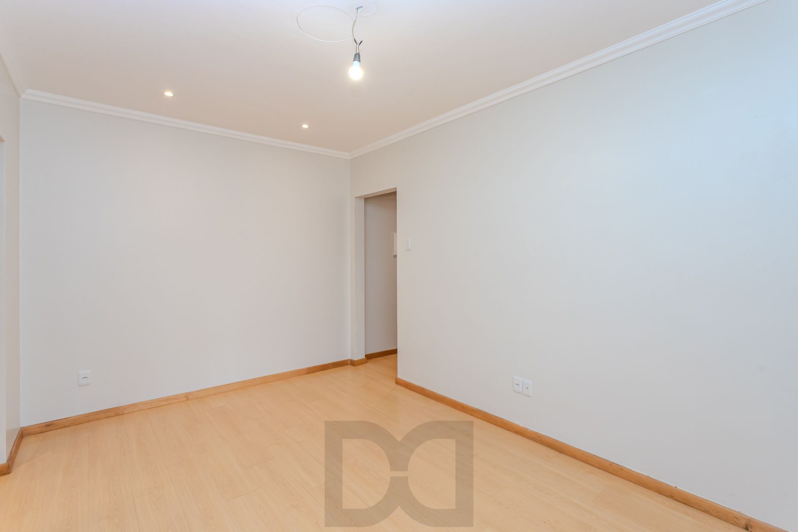 Apartamento no bairro Petrópolis de 2 dormitórios térreo com pátio DESOCUPADO — foto 5