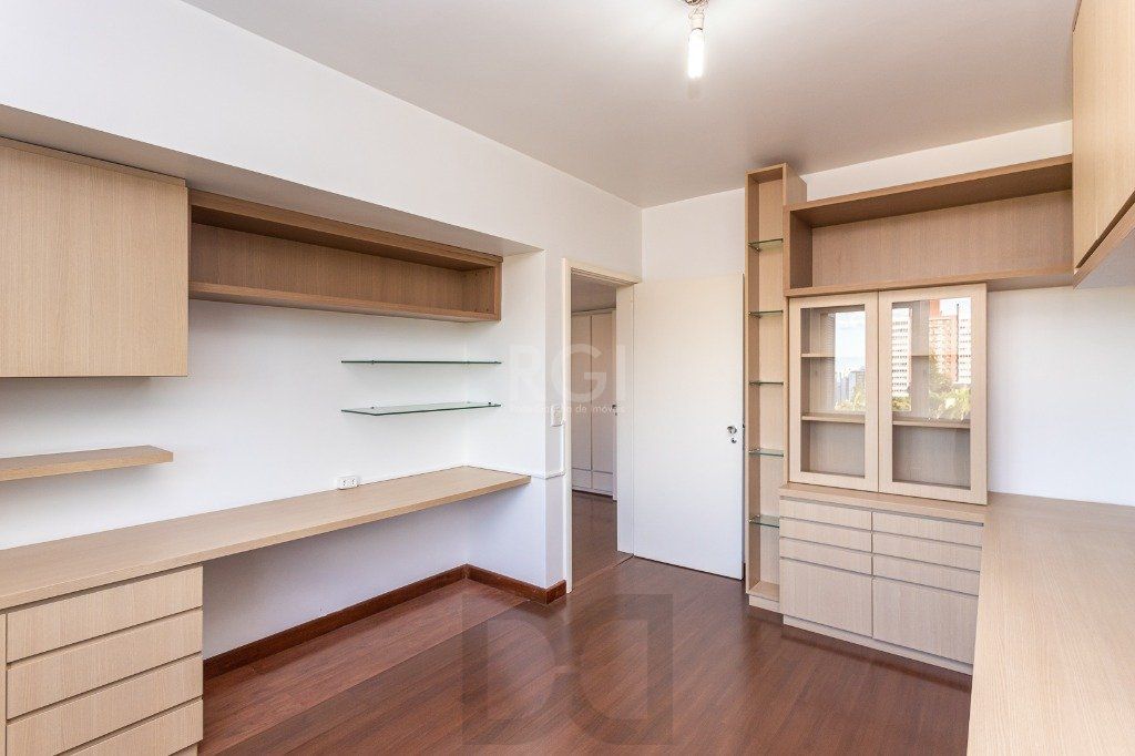 Apartamento no bairro Higienópolis com 190m² de 3 dormitórios e 2 vagas — foto 21