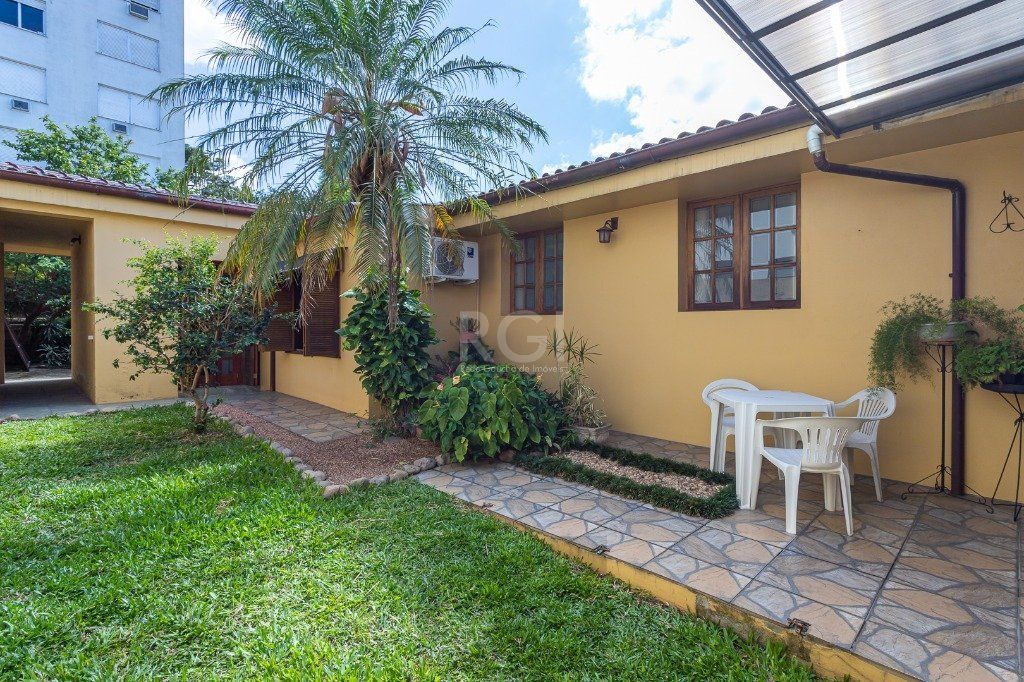 Casa no bairro Petrópolis de 3 dormitórios — foto 37