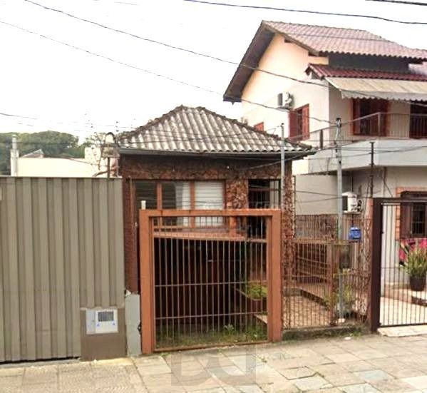Casa no bairro Partenon de 3 dormitórios e vaga — foto 1