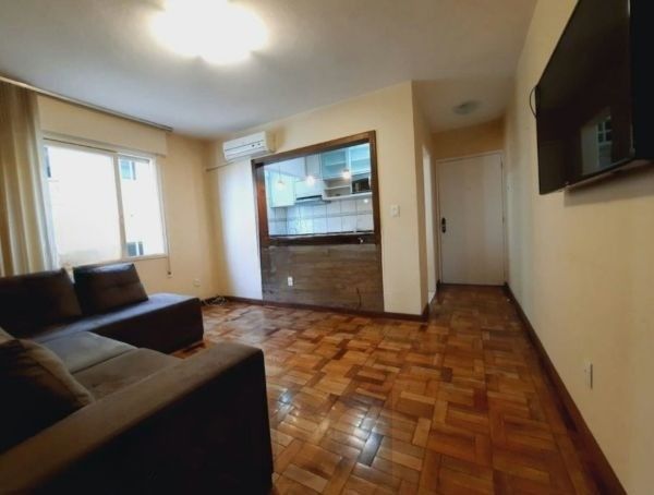 Apartamento no bairro Medianeira de 1 dormitório e vaga — foto 2