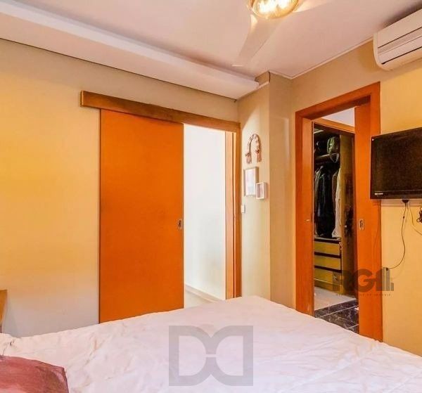 Casa sobrado no Partenon de 4 dormitórios e 2 vagas — foto 14