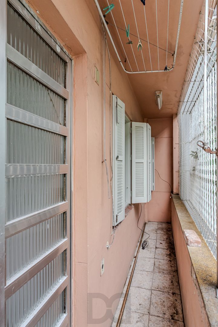 Apartamento no Menino Deus de 1 dormitório DESOCUPADO — foto 15