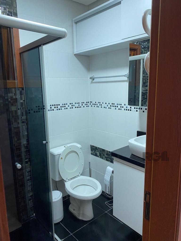 Casa térrea com 02 dormitórios e 01 vaga, no bairro Aberta dos Morros, em Porto Alegre. — foto 9