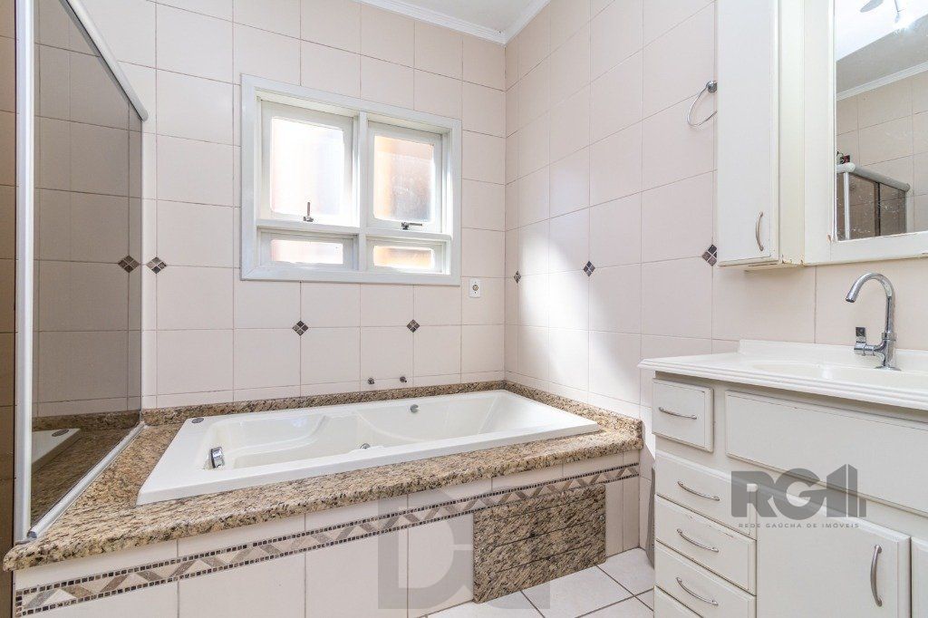 Casa sobrado no jardim Botânico com 5 dormitórios e 4 vagas — foto 42