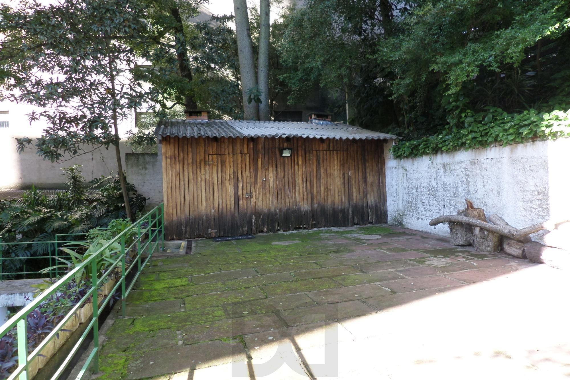 Apartamento no Centro de 2 dormitórios dependência DESOCUPADO — foto 45