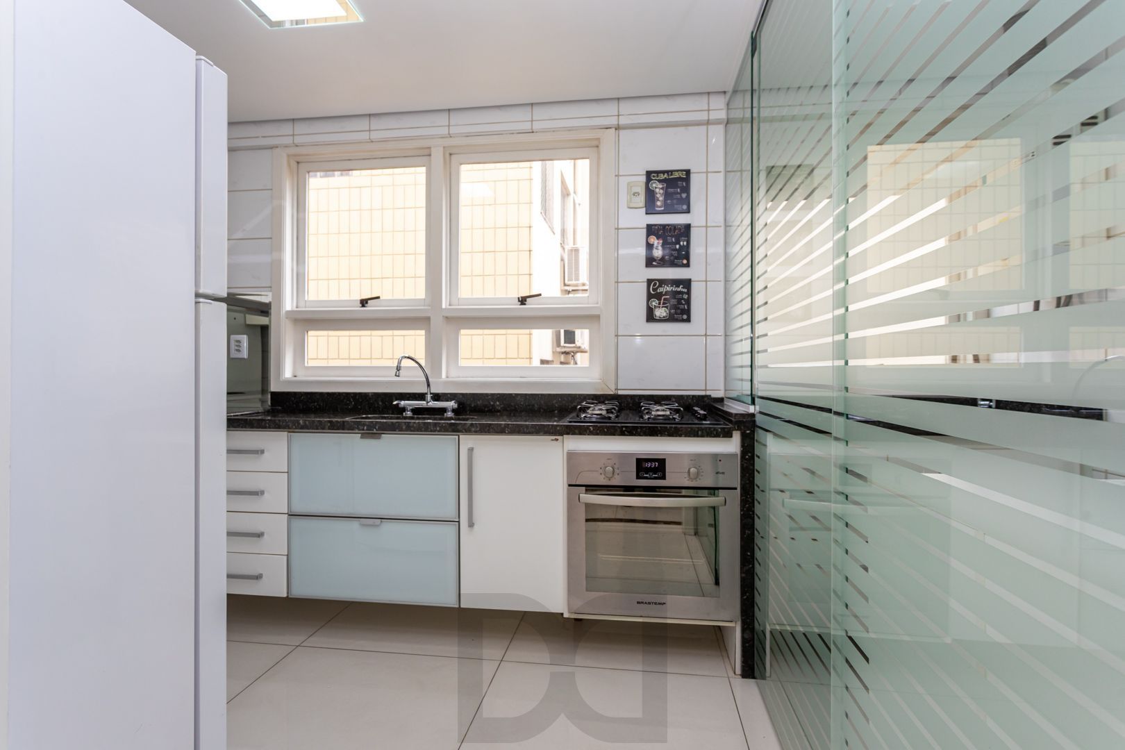 Apartamento de 2 dormitórios e vaga no bairro Santana DESOCUPADO — foto 20