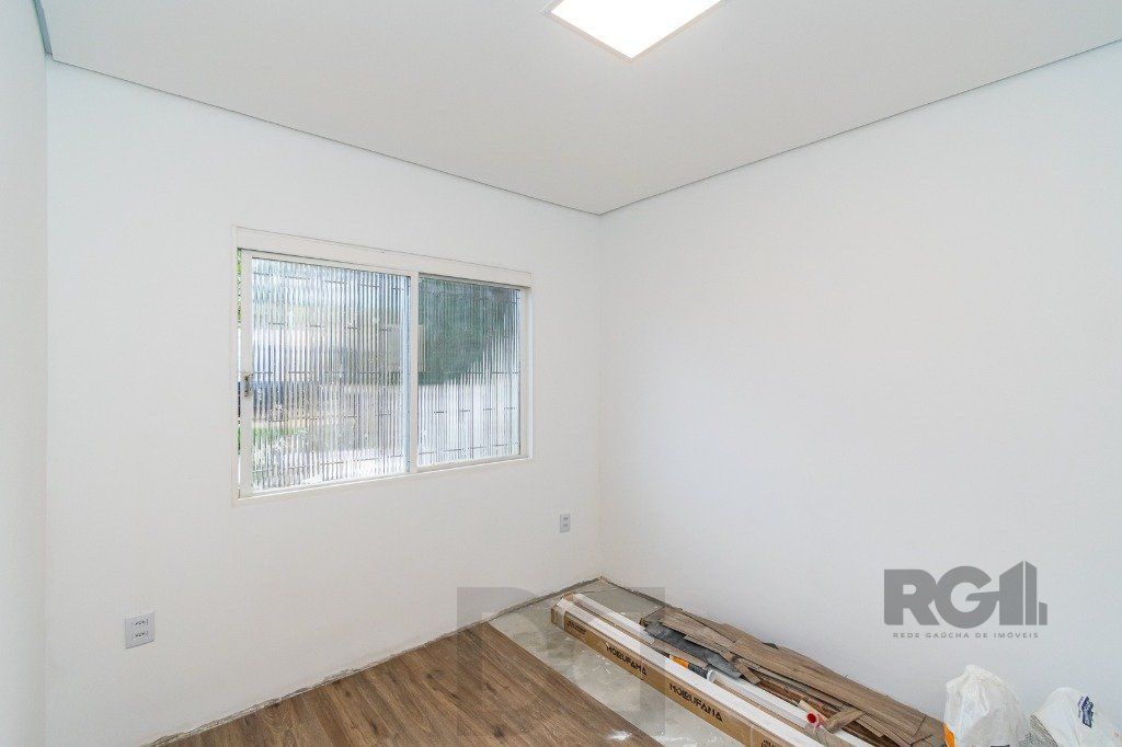 Casa no bairro Cristal de 3 dormitórios — foto 9