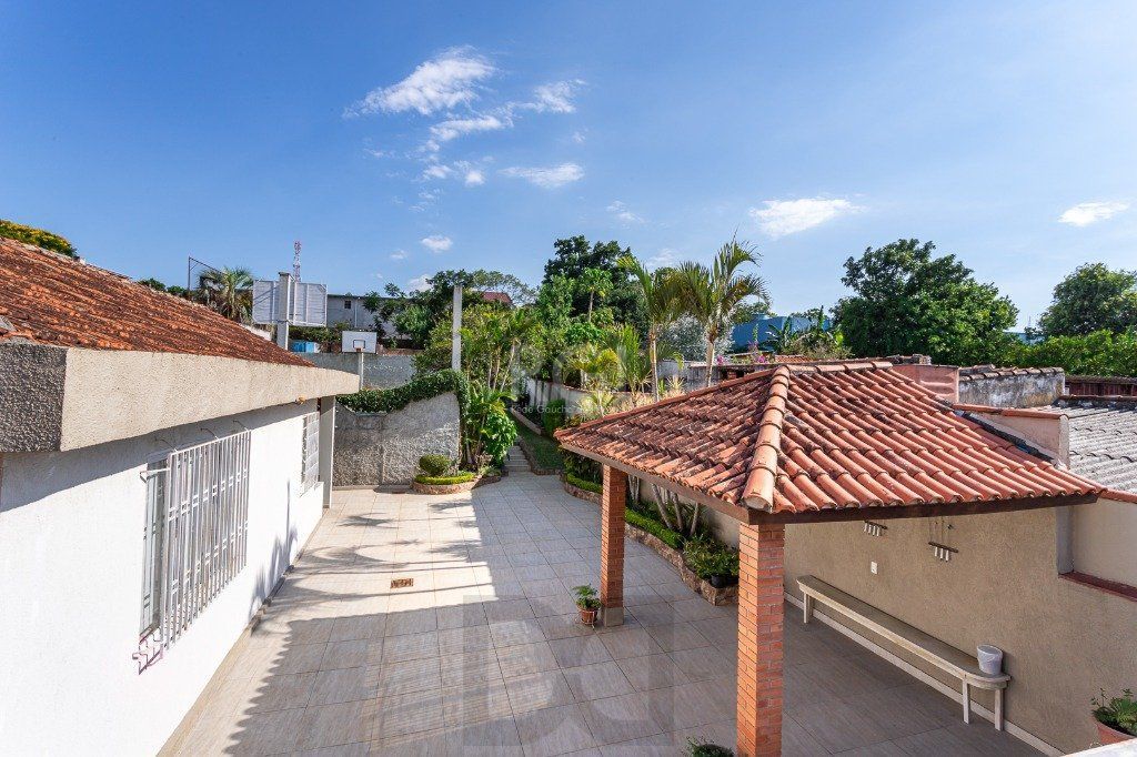 Casa sobrado no Partenon de 3 dormitórios e amplo pátio — foto 68