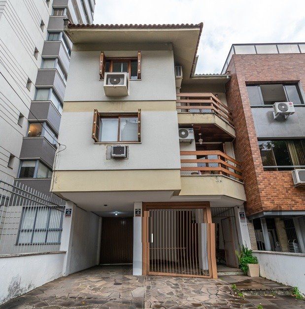Apartamento no bairro Petrópolis de 2 dormitórios e vaga — foto 1