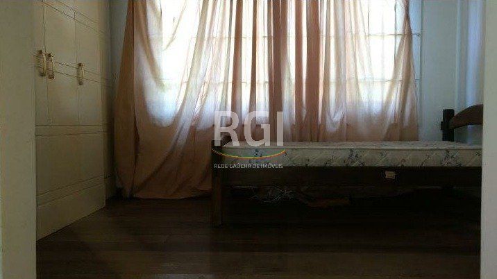 Casa para Venda - 300m², 4 dormitórios, 4 vagas - Nonoai — foto 10