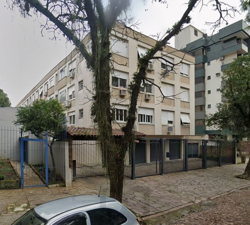 Apartamento no bairro Higienópolis de 2 dormitórios e vaga DESOCUPADO — foto 16