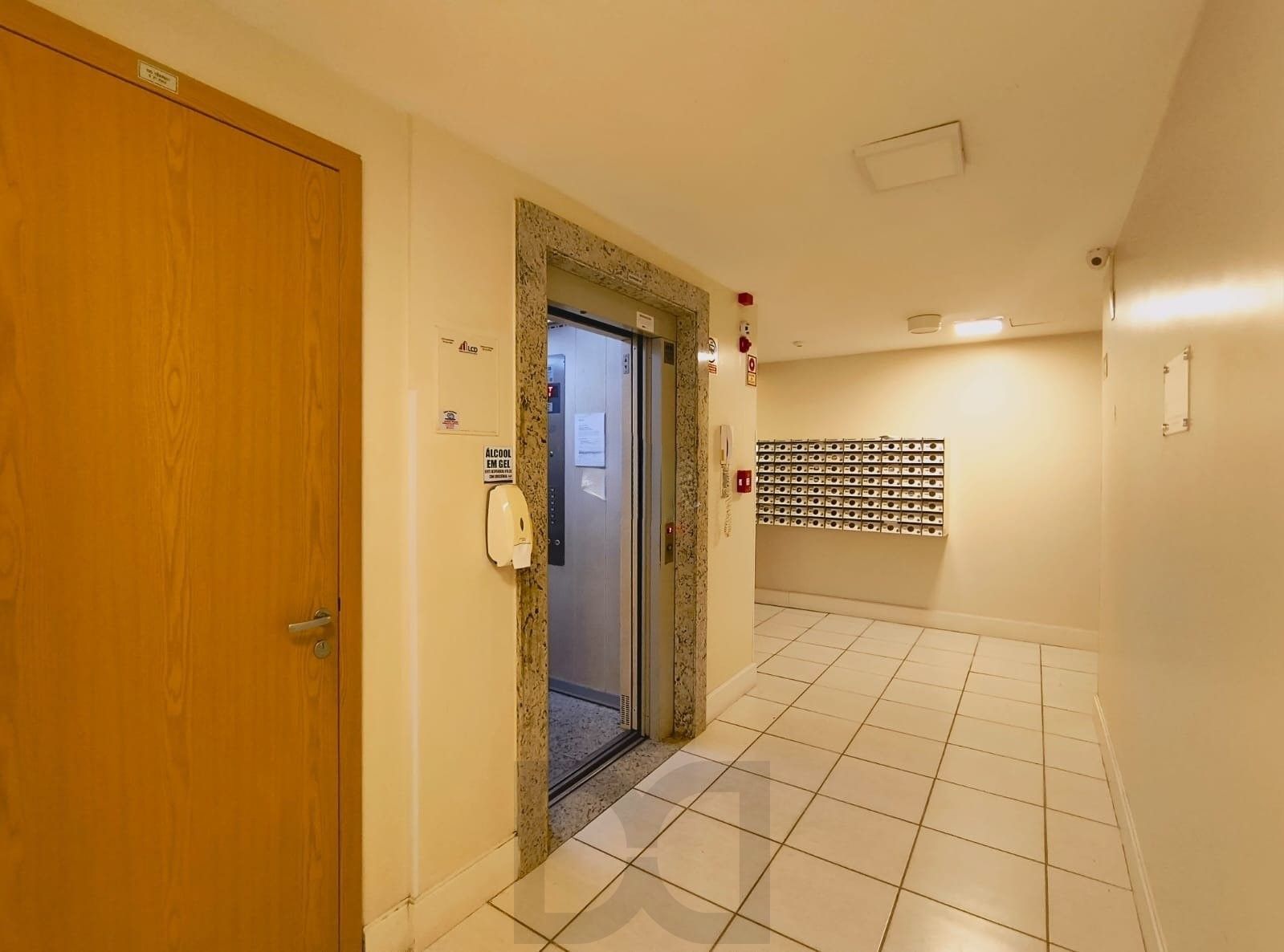 Lindo Apartamento 2 dorm. em Condomínio com Infraestrutura — foto 23