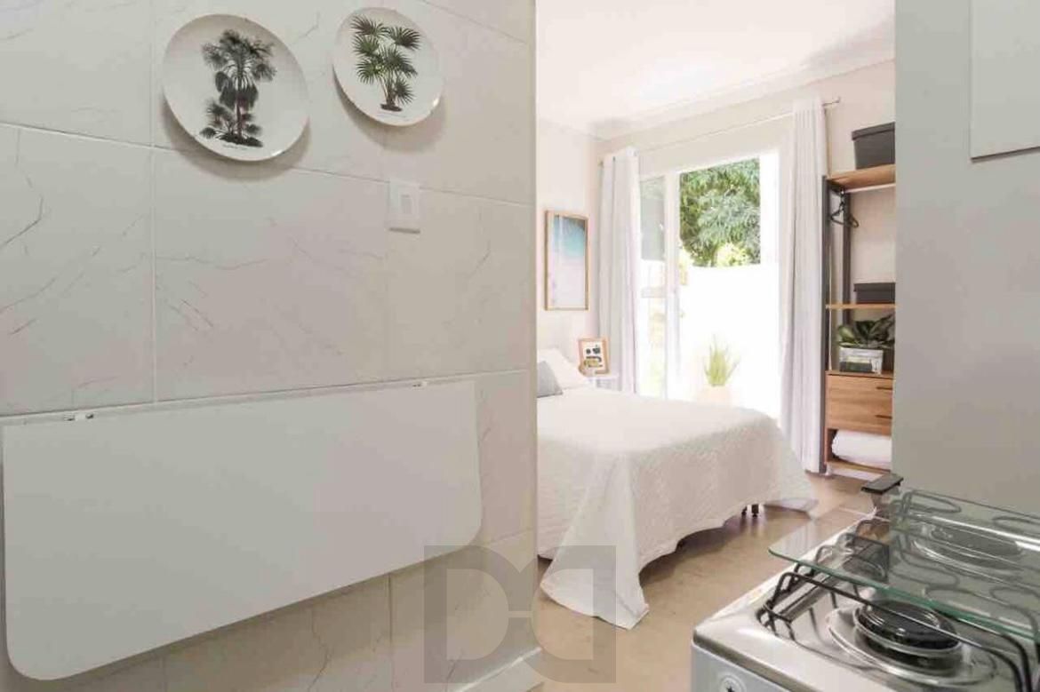 Apartamento Térreo com pátio na Cidade Baixa de 1 dormitório MOBILIADO — foto 12