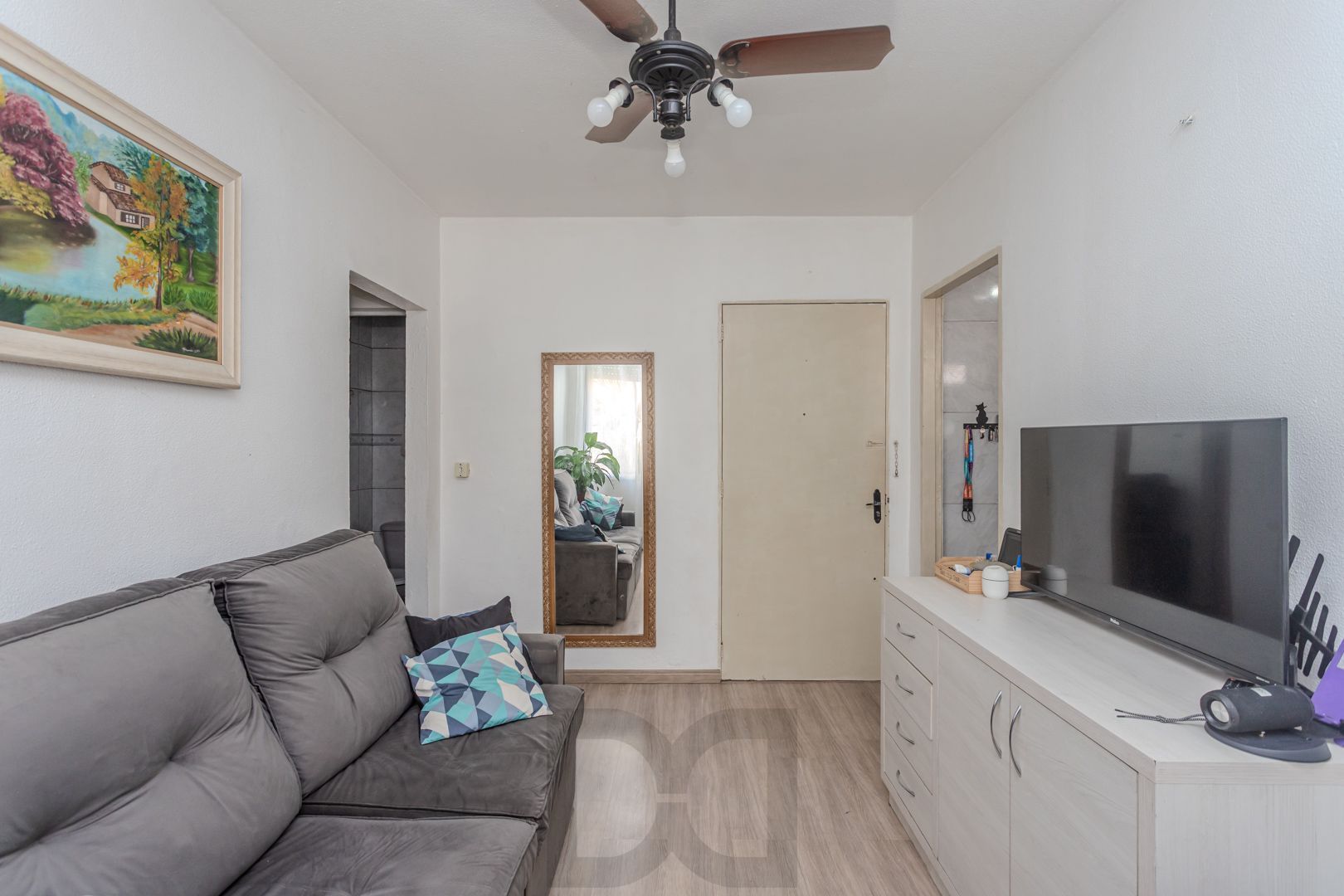 Apartamento de 2 dormitórios e *vaga no bairro Cavalhada — foto 3