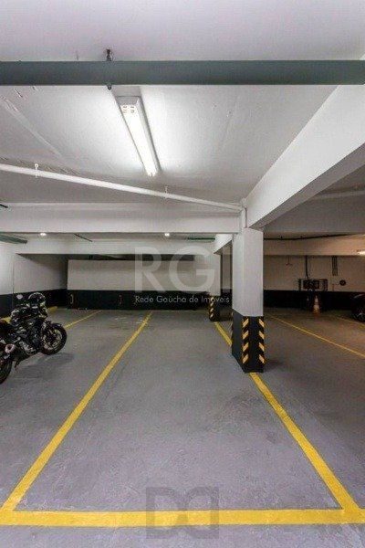 Sala comercial na Av Carlos Gomes com sacada DESOCUPADA — foto 16