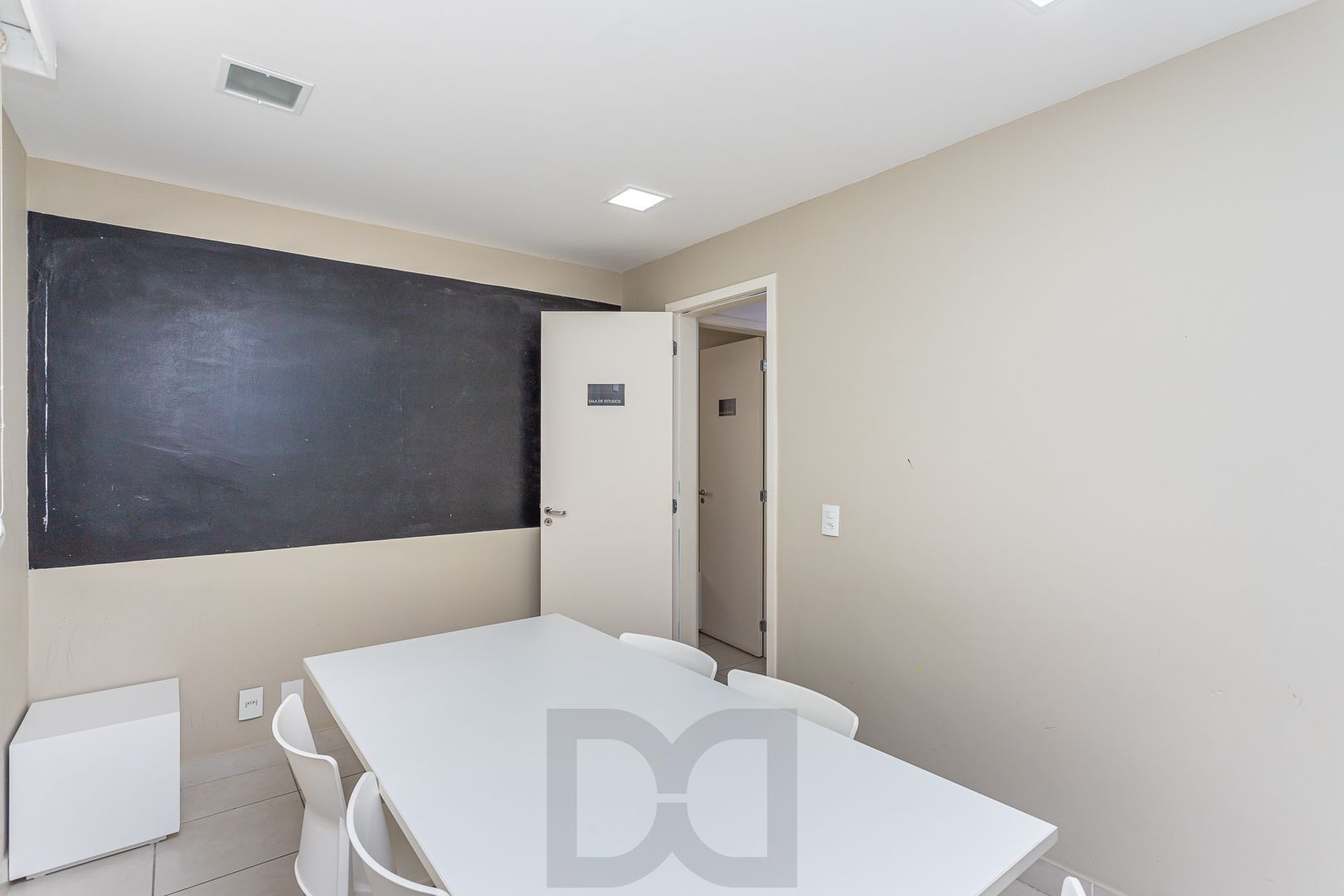 Apartamento no bairro Teresópolis de 2 dormitórios vaga infra DESOCUPADO — foto 18