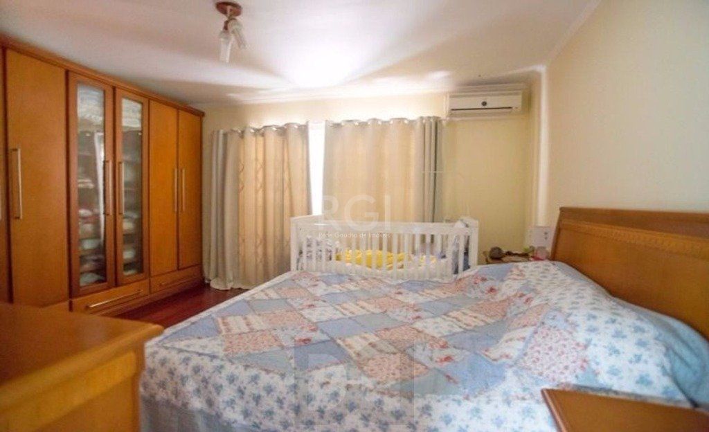 Casa para Venda - 309m², 3 dormitórios, sendo 1 suites, 3 vagas - Medianeira — foto 7