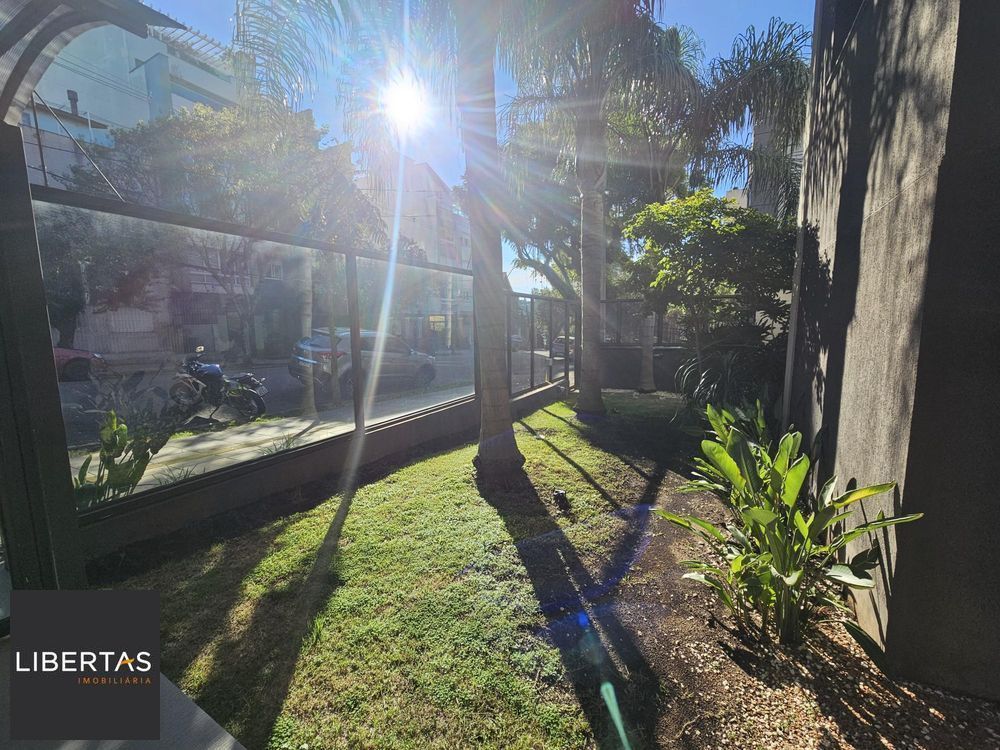 Apartamento 2 dormitórios, 1 suíte, 60m² privativos, 1 vaga coberta, no bairro Higienópolis. — foto 26