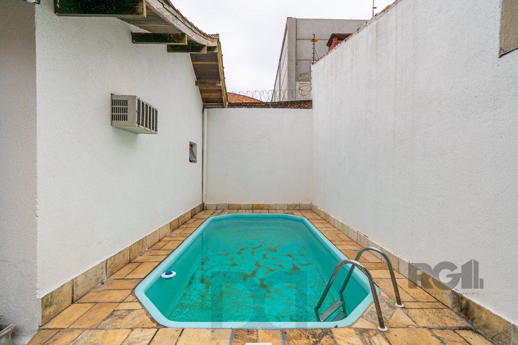 Casa no Jardim Itu com 6 dormitórios e 2 vagas e piscina — foto 71
