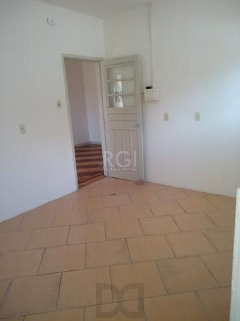 Apartamento de 2 dormitórios, Petrópolis Desocupado — foto 11
