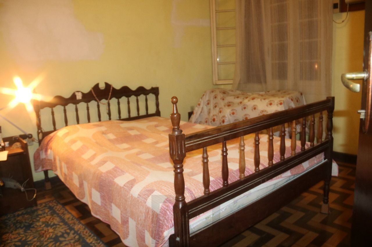 Casa 7 dormitórios 2 vagas de garagem no bairro Petrópolis — foto 22