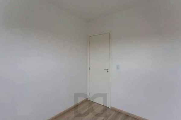 Apartamento no bairro Nonoai de 2 dormitórios e vaga — foto 8