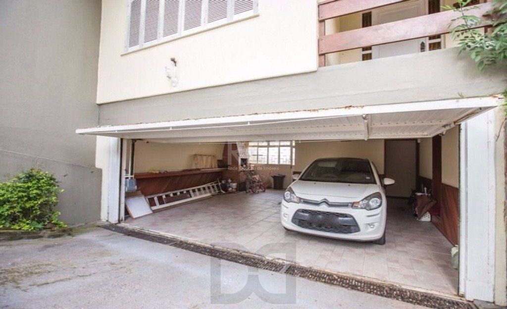Casa para Venda - 309m², 3 dormitórios, sendo 1 suites, 3 vagas - Medianeira — foto 15