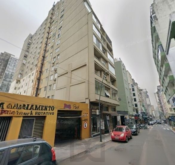 Apartamento no Centro de 2 dormitórios — foto 11