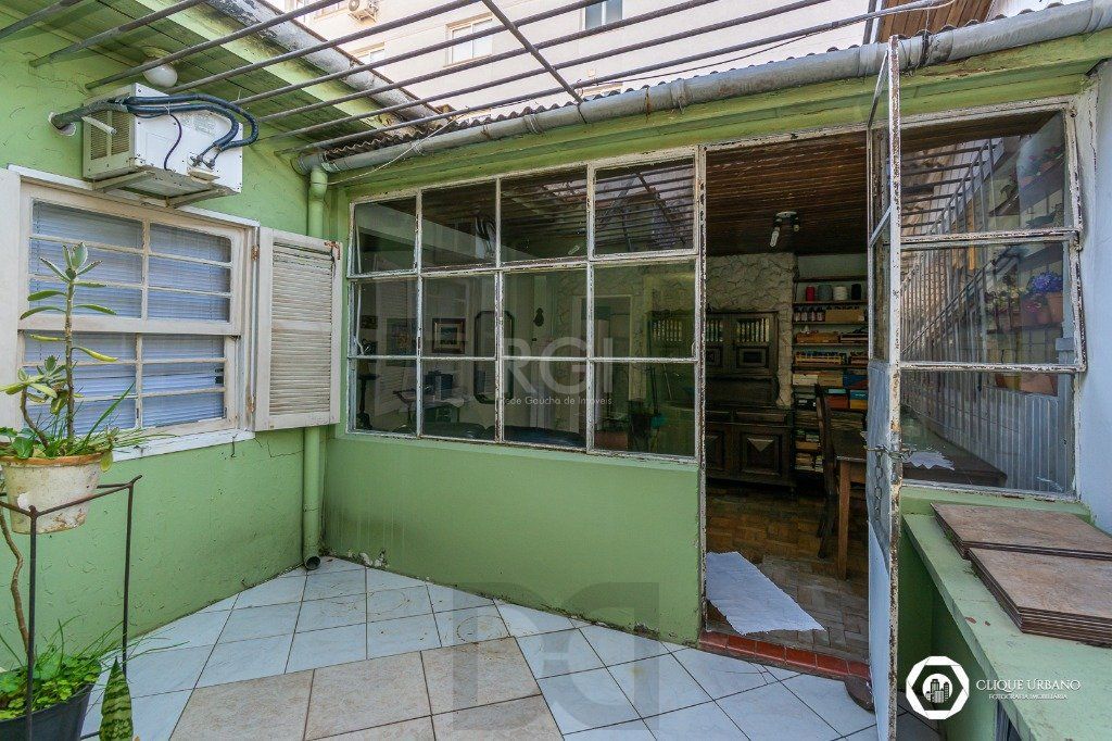 Casa para Venda de 3 dormitórios, no bairro Petrópolis — foto 32