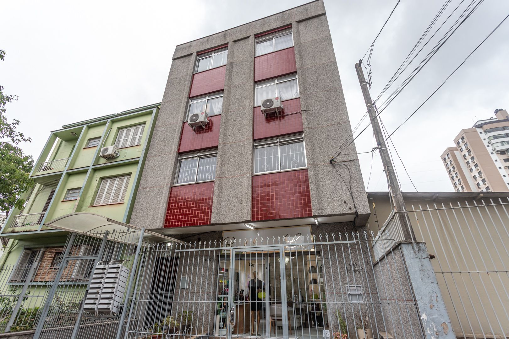 APTO DE 01 NO MENINO DEUS, DESOCUPADO — foto 16