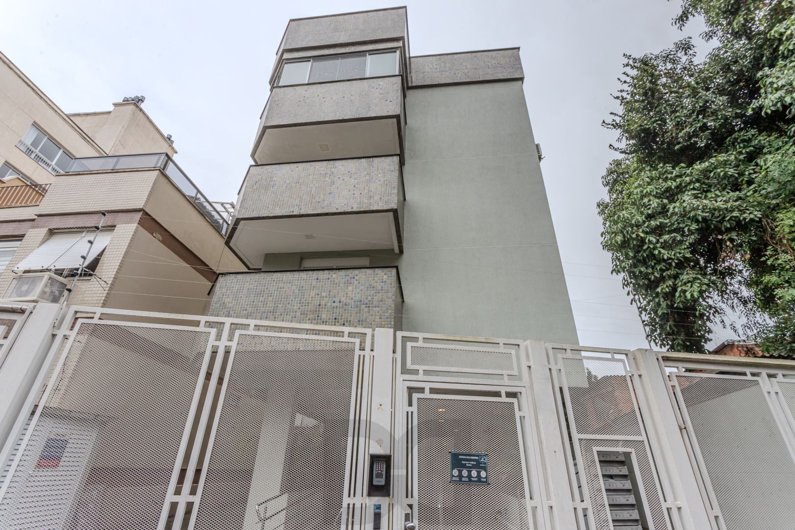 Apartamento no Menino Deus de 3 dormitórios e 2 vagas DESOCUPADO — foto 37