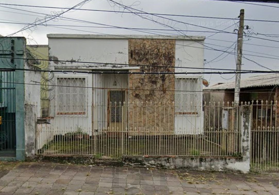 Casa no bairro Santo Antônio de 4 dormitórios com 370m² — foto 2