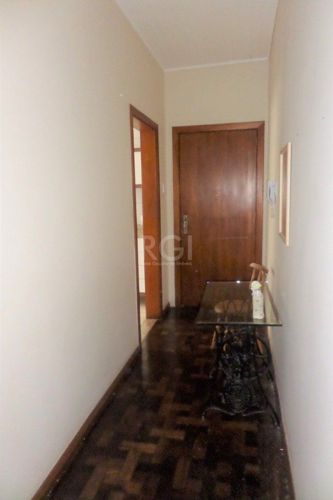 Apartamento 3 dormitórios Menino Deus Reformado e Desocupado — foto 4