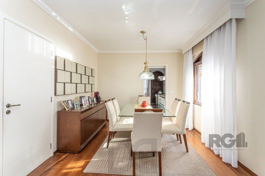 Casa no bairro Vila Ipiranga de 3 dormitórios e 3 vagas — foto 8