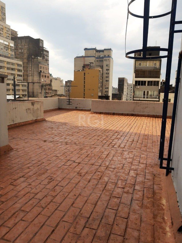 Apartamento no Centro de 2 dormitórios — foto 12