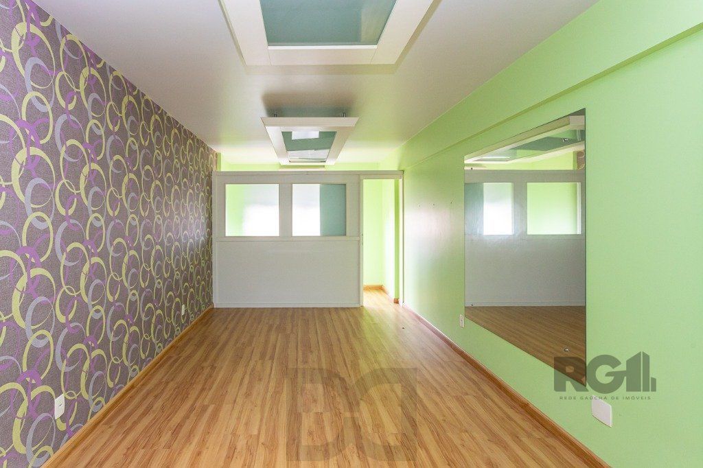 Sala comercial no Menino Deus desocupada — foto 5