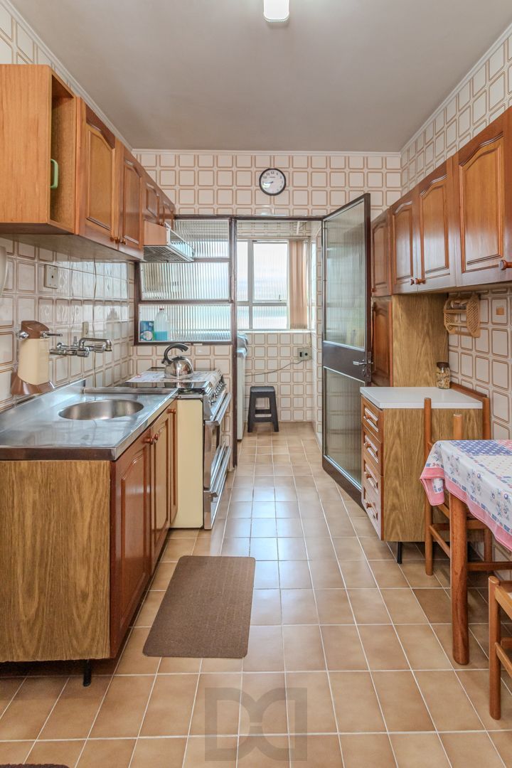 Apartamento no bairro Floresta de 3 dormitórios e vaga DESOCUPADO — foto 19