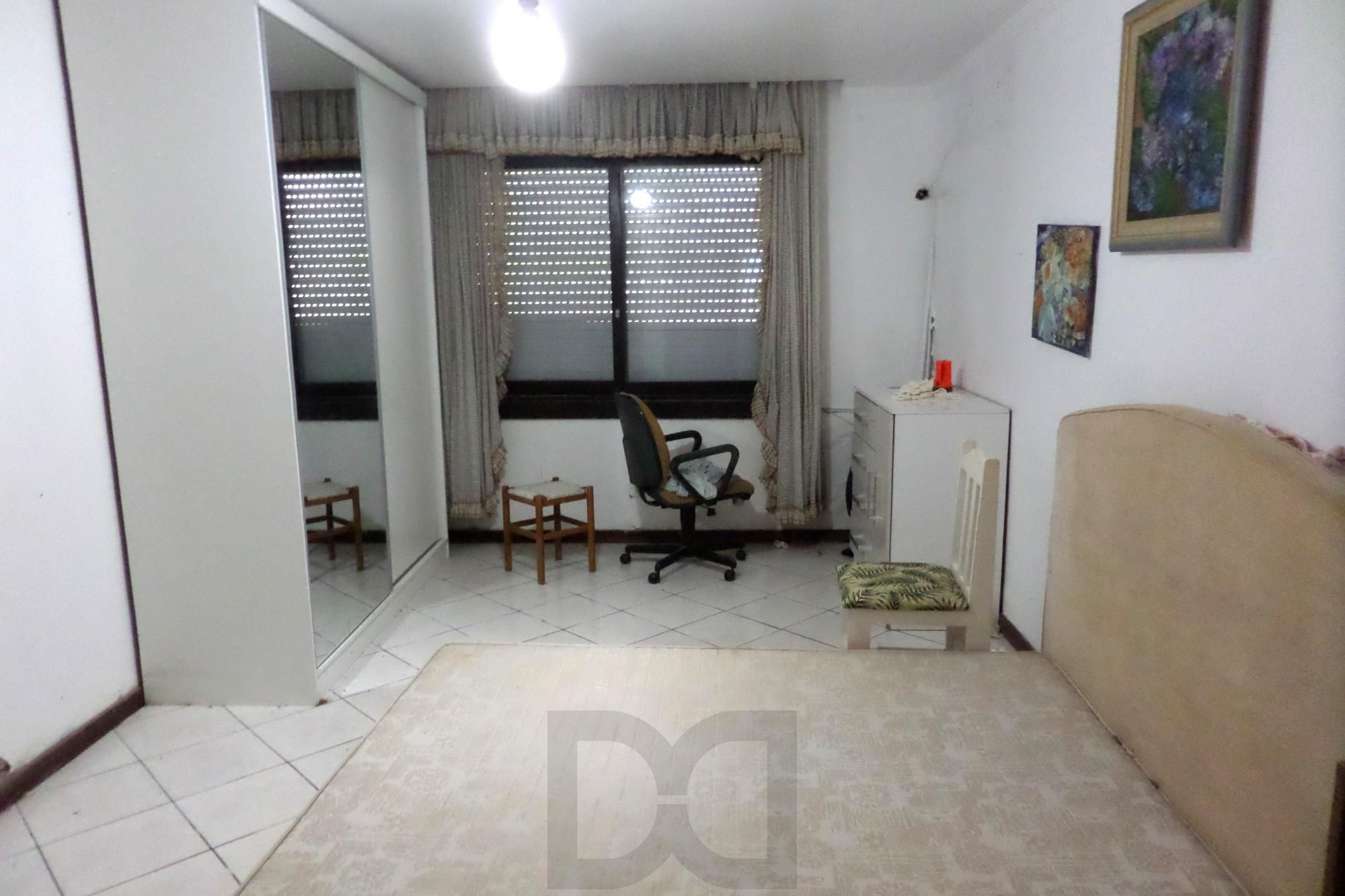 Casa no bairro Ipanema de 3 dormitórios e 2 vagas DESOCUPADA — foto 15